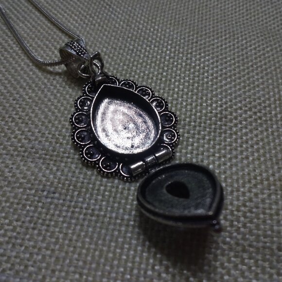 Gorgeous AMETHYST FILIGREE LOCKET Handmade Sterling Pendant on a 20" Chain #896B - Picture 3 of 4